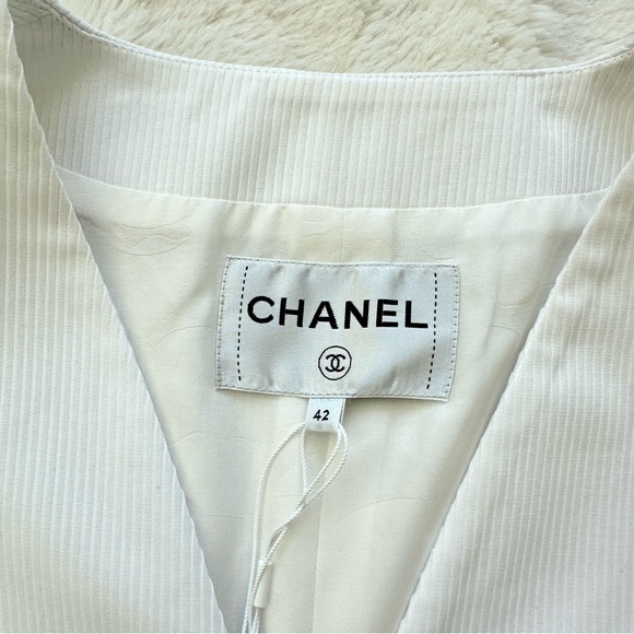 NWT!!! CHANEL women tunic top size 42 FR or 8 US Authentic Retail 3750$ - Picture 8 of 16